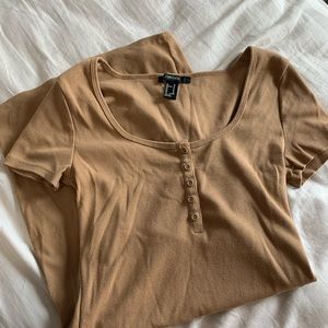 bodycon tan summer dress with buttons